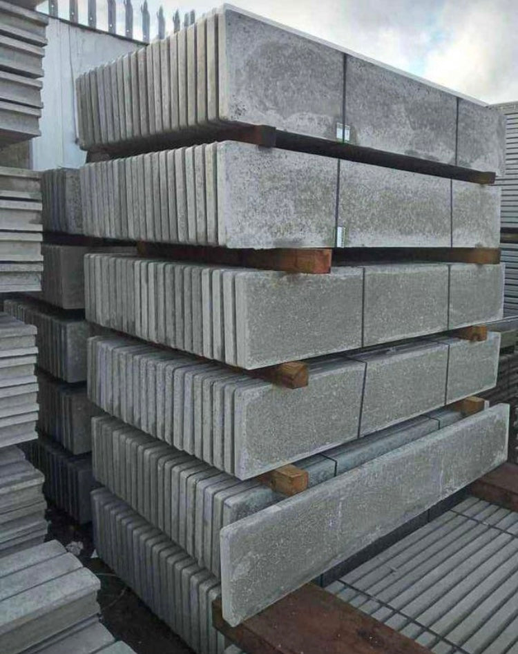 Concrete Gravel Board